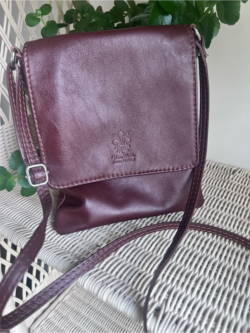 Vera Pelle Brown Italian Leather Small  Crossbody Bag.